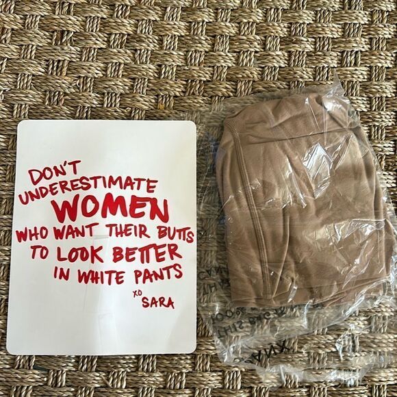 SPANX Power Short Shaper 6” inseam, seamless, lightweight, Ultra soft, Small NWT - Picture 3 of 6